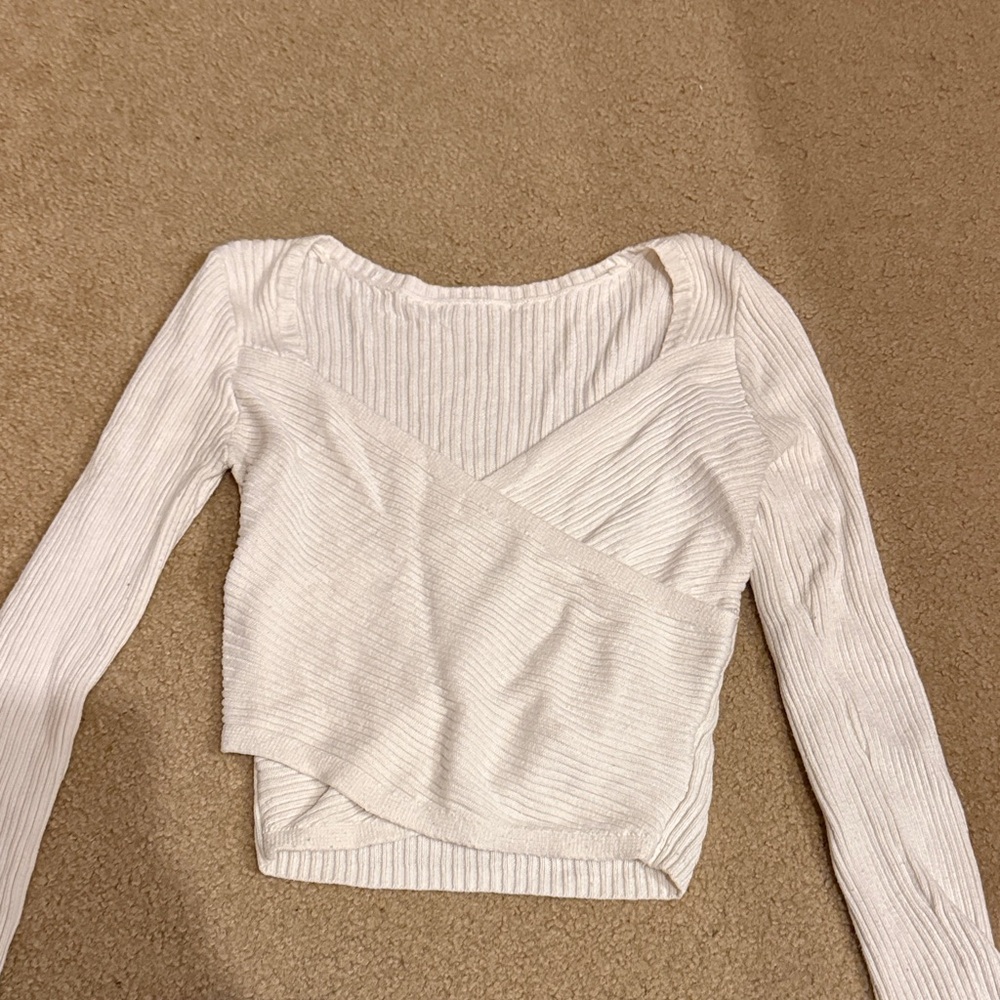 Elegant White Ribbed Women's Sweater